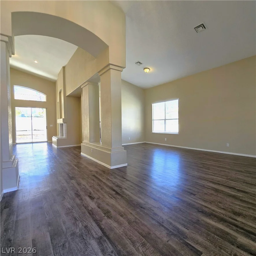 1445 Castle Crest, Las Vegas, NV 89117