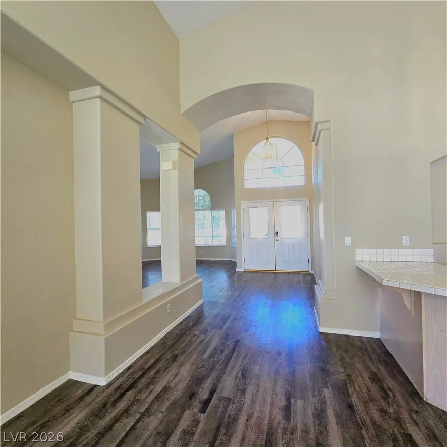1445 Castle Crest, Las Vegas, NV 89117