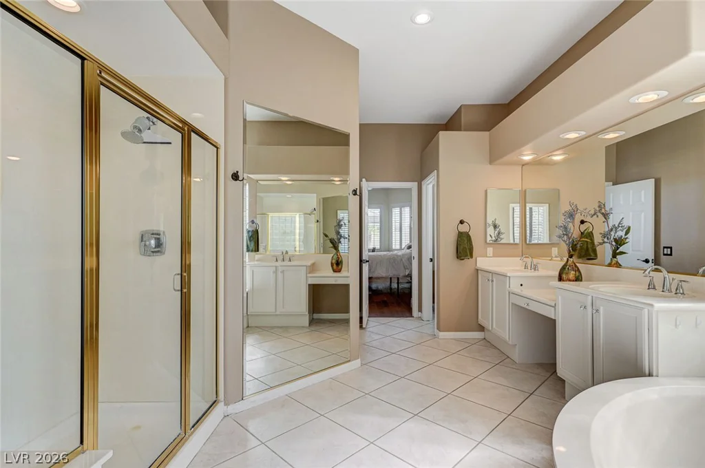 10800 Cedar Forest, Las Vegas, NV 89144