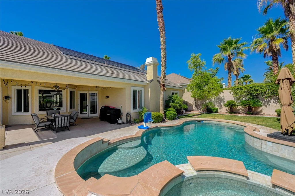 10800 Cedar Forest, Las Vegas, NV 89144