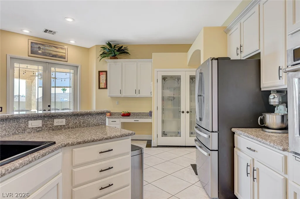 10800 Cedar Forest, Las Vegas, NV 89144