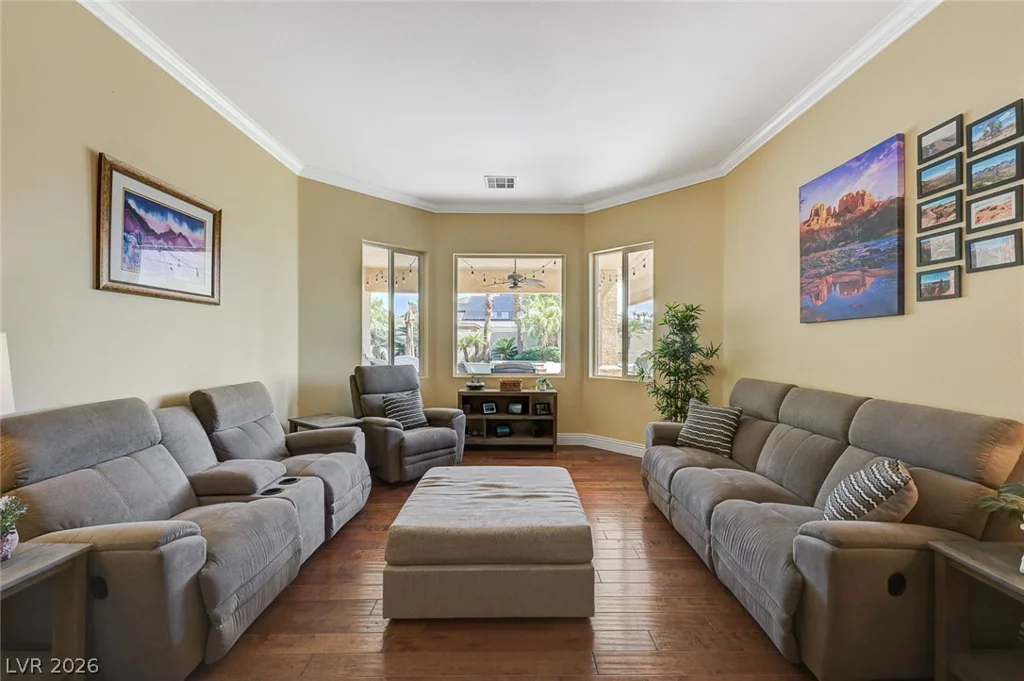 10800 Cedar Forest, Las Vegas, NV 89144
