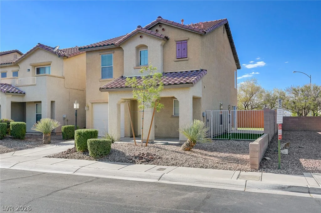194 Gilliflower, Las Vegas, NV 89183
