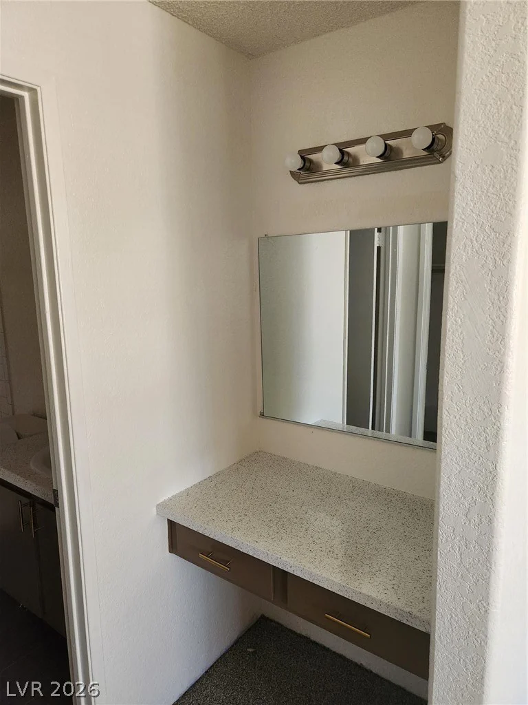 5261 Mission Carmel, Las Vegas, NV 89107