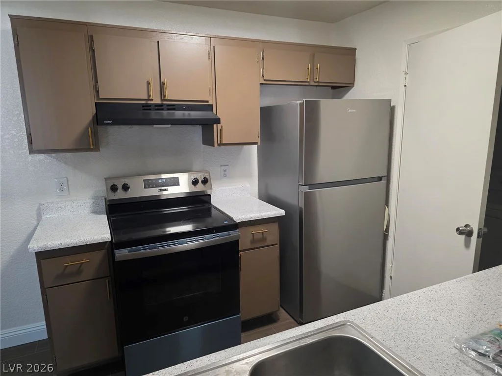 5261 Mission Carmel, Las Vegas, NV 89107