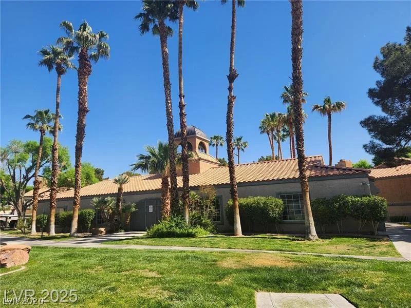 5261 Mission Carmel, Las Vegas, NV 89107