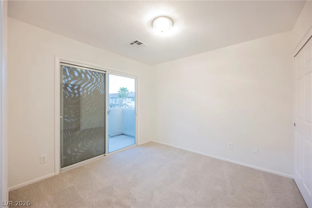 445 Royal Bridge, Las Vegas, NV 89178