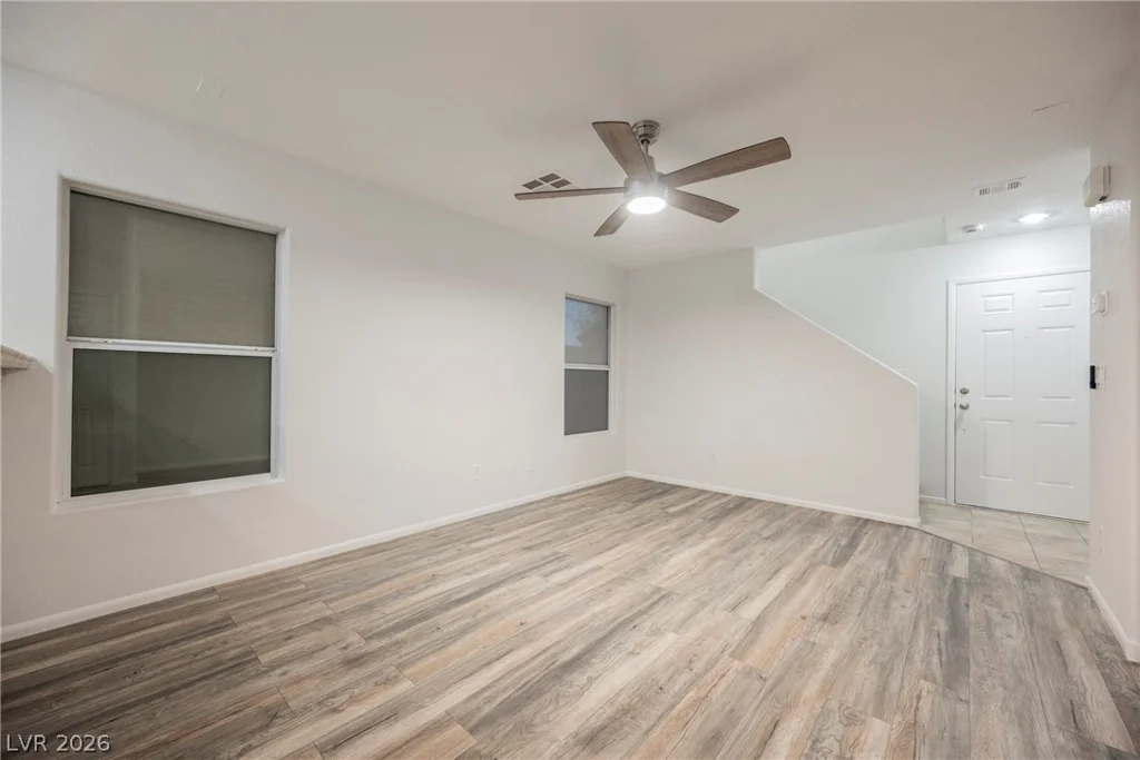 445 Royal Bridge, Las Vegas, NV 89178