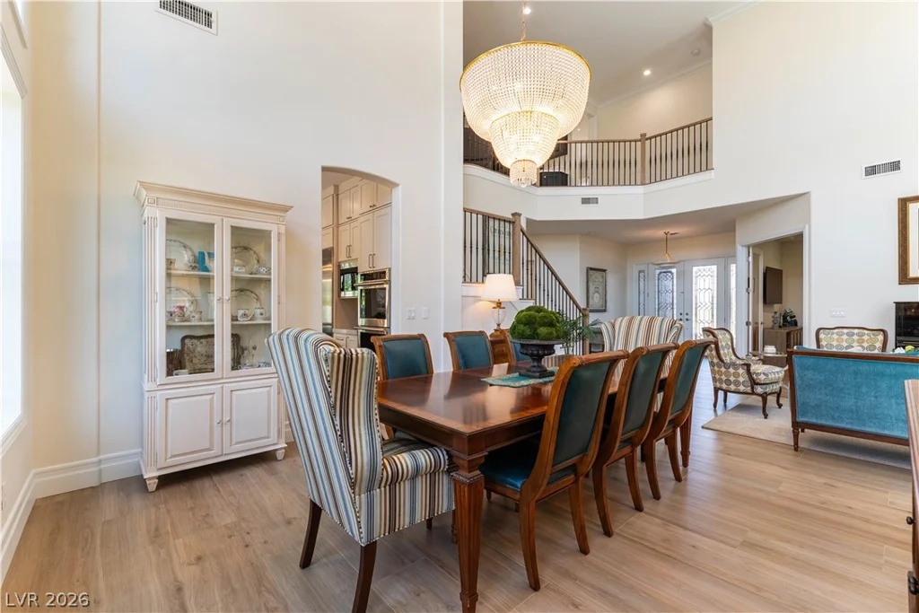 10100 Cresent Mesa, Las Vegas, NV 89145