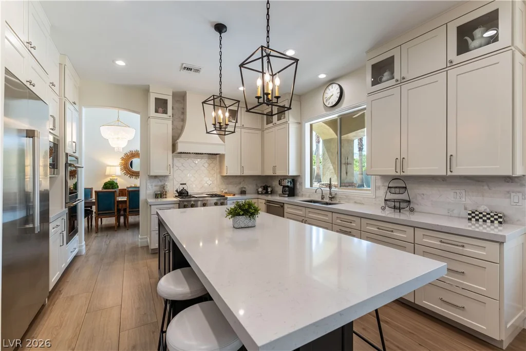 10100 Cresent Mesa, Las Vegas, NV 89145