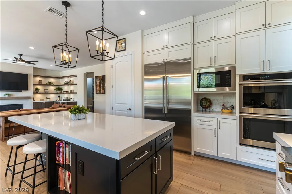 10100 Cresent Mesa, Las Vegas, NV 89145