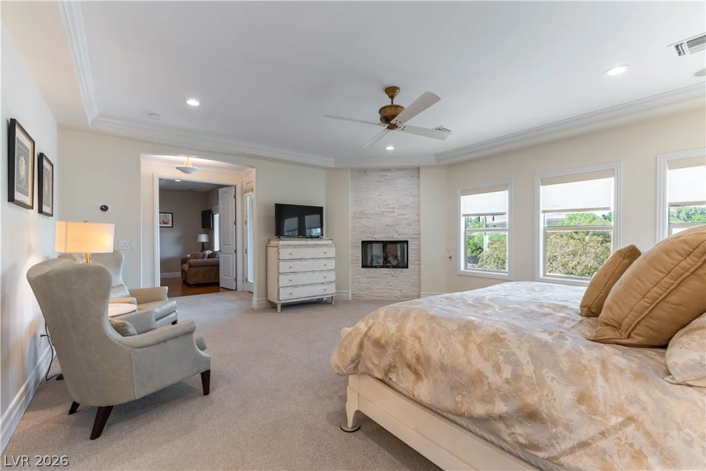 10100 Cresent Mesa, Las Vegas, NV 89145
