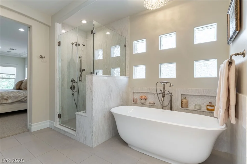 10100 Cresent Mesa, Las Vegas, NV 89145