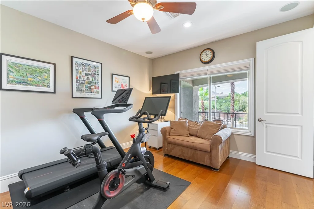 10100 Cresent Mesa, Las Vegas, NV 89145