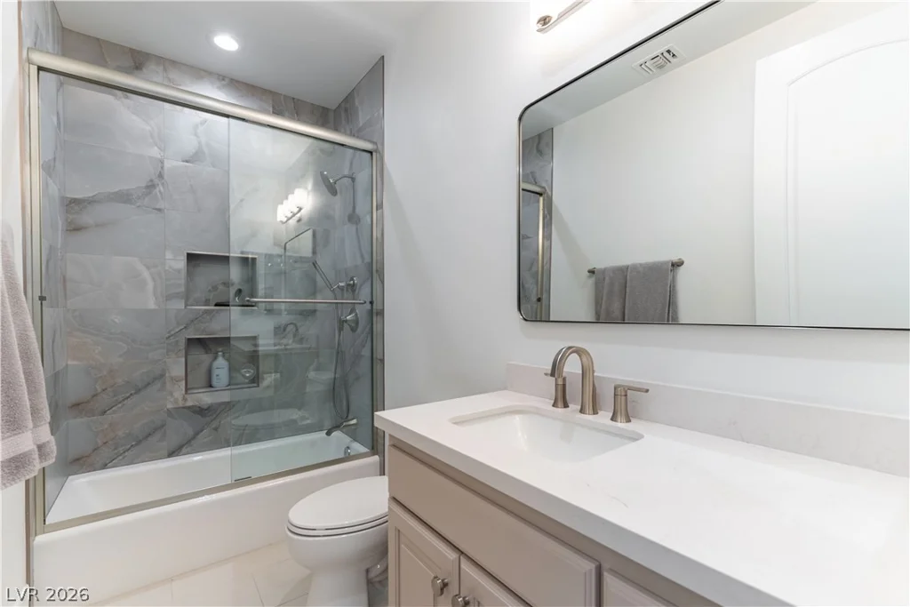 10100 Cresent Mesa, Las Vegas, NV 89145