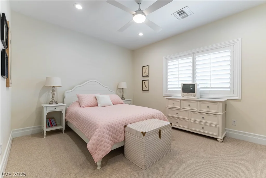 10100 Cresent Mesa, Las Vegas, NV 89145
