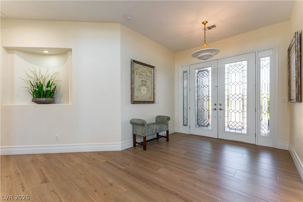 10100 Cresent Mesa, Las Vegas, NV 89145