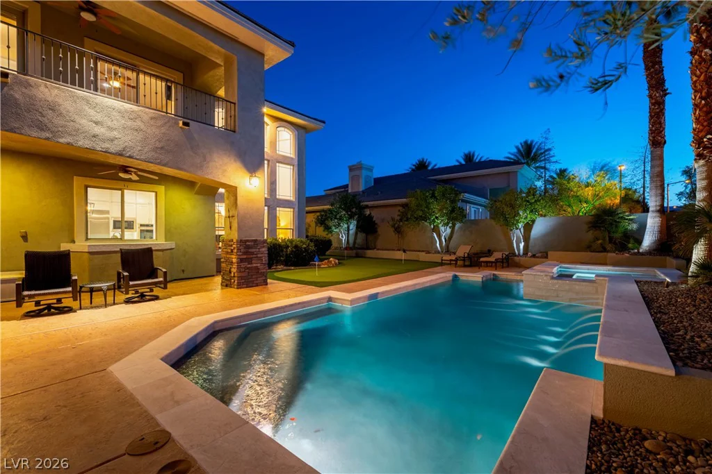 10100 Cresent Mesa, Las Vegas, NV 89145