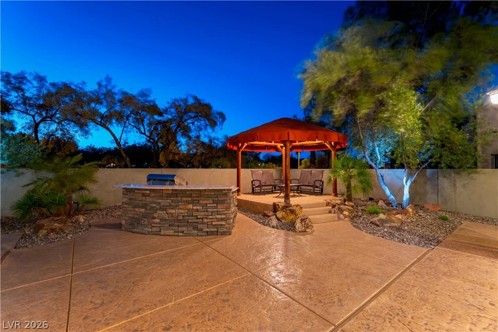 10100 Cresent Mesa, Las Vegas, NV 89145