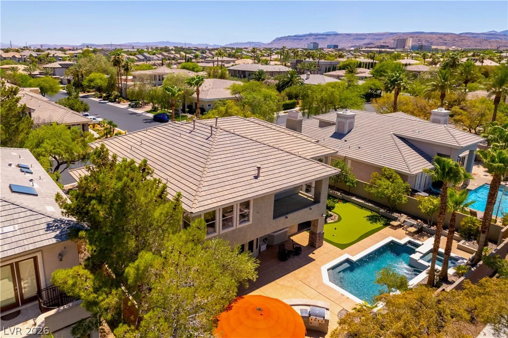 10100 Cresent Mesa, Las Vegas, NV 89145