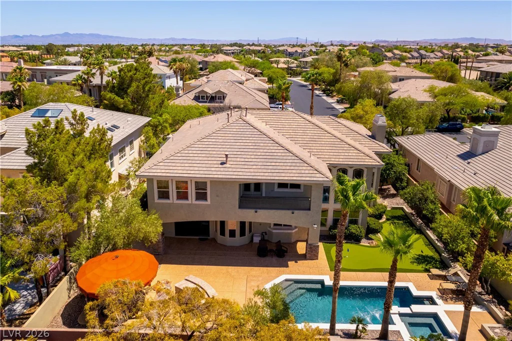 10100 Cresent Mesa, Las Vegas, NV 89145