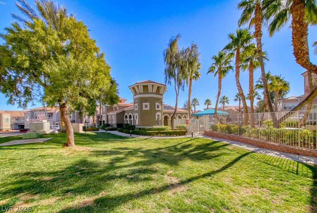 10001 Peace, Las Vegas, NV 89147