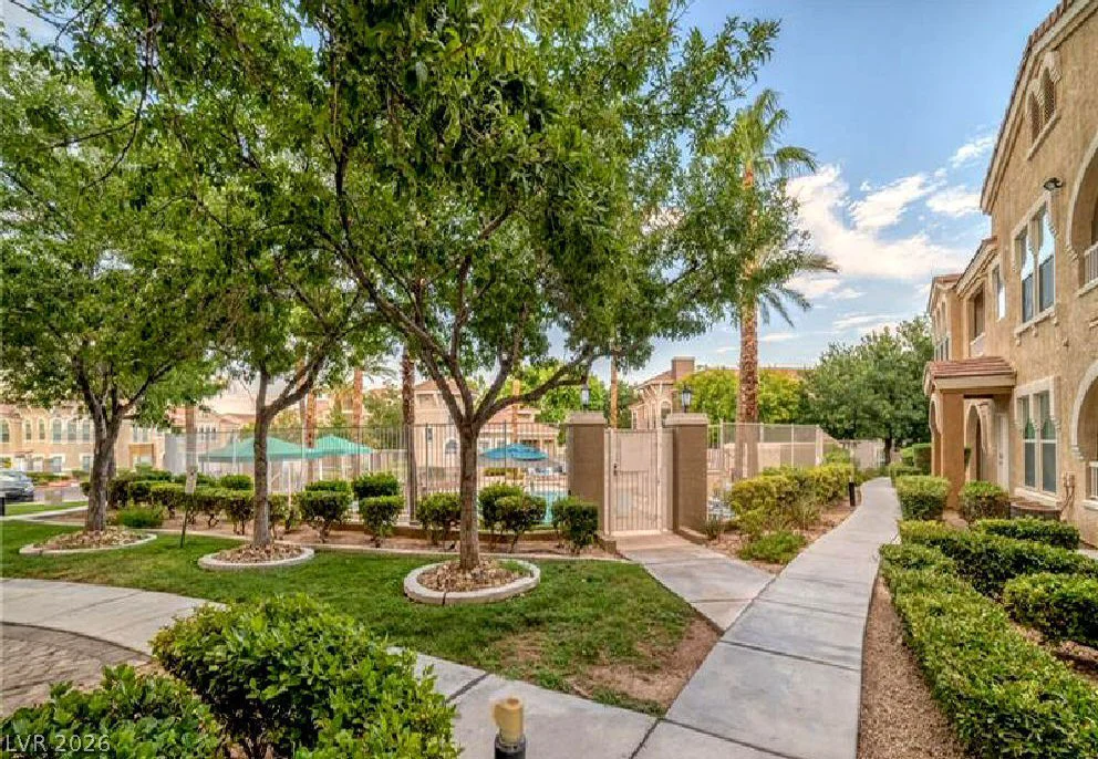 10001 Peace, Las Vegas, NV 89147