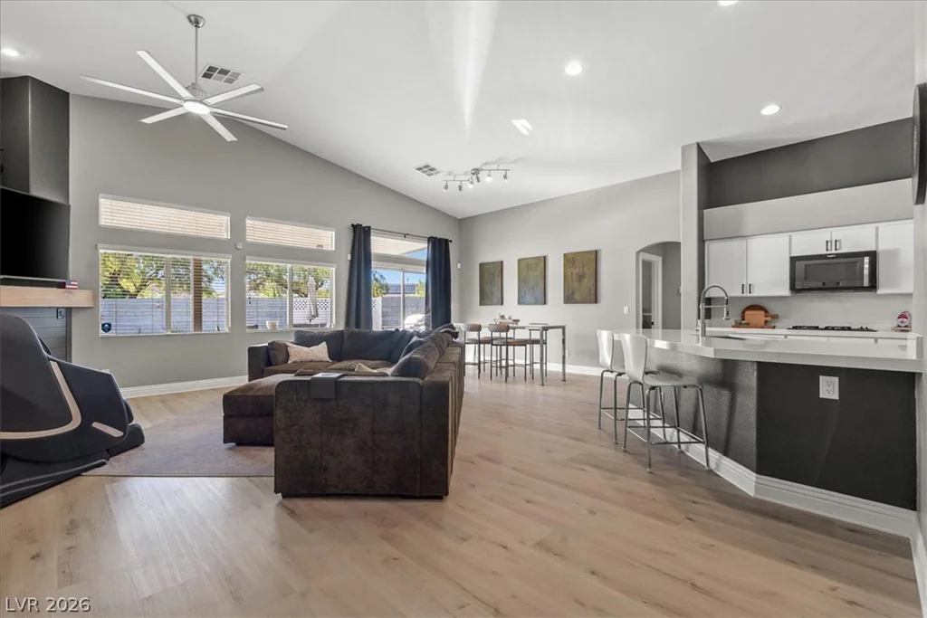 6717 Hawthorne Creek, Las Vegas, NV 89131