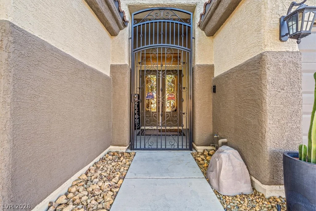 6717 Hawthorne Creek, Las Vegas, NV 89131