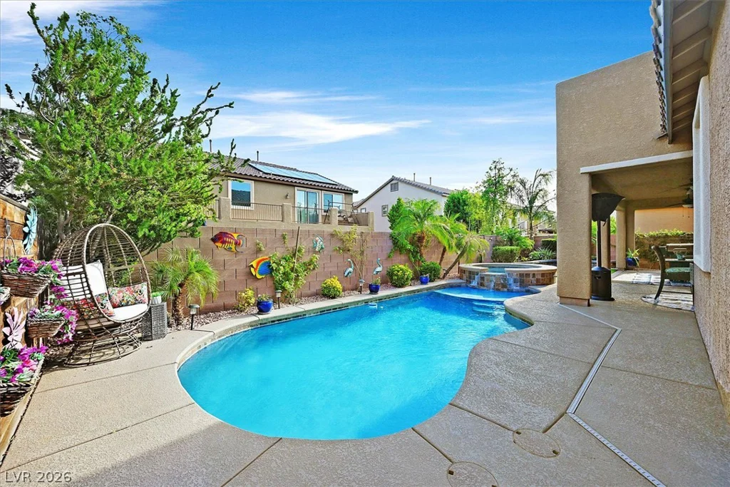 6565 Mission Crest, Las Vegas, NV 89131