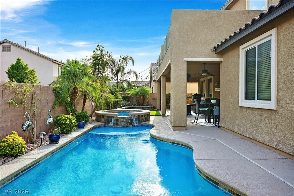 6565 Mission Crest, Las Vegas, NV 89131