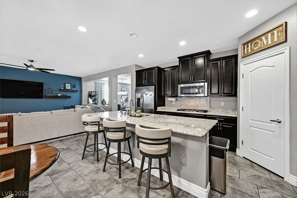6565 Mission Crest, Las Vegas, NV 89131