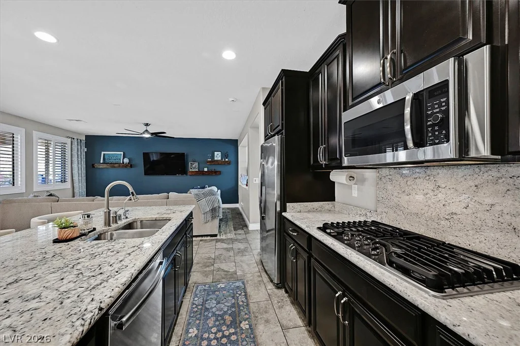 6565 Mission Crest, Las Vegas, NV 89131