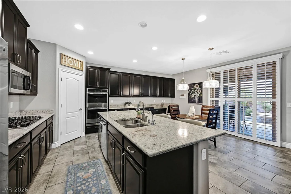 6565 Mission Crest, Las Vegas, NV 89131