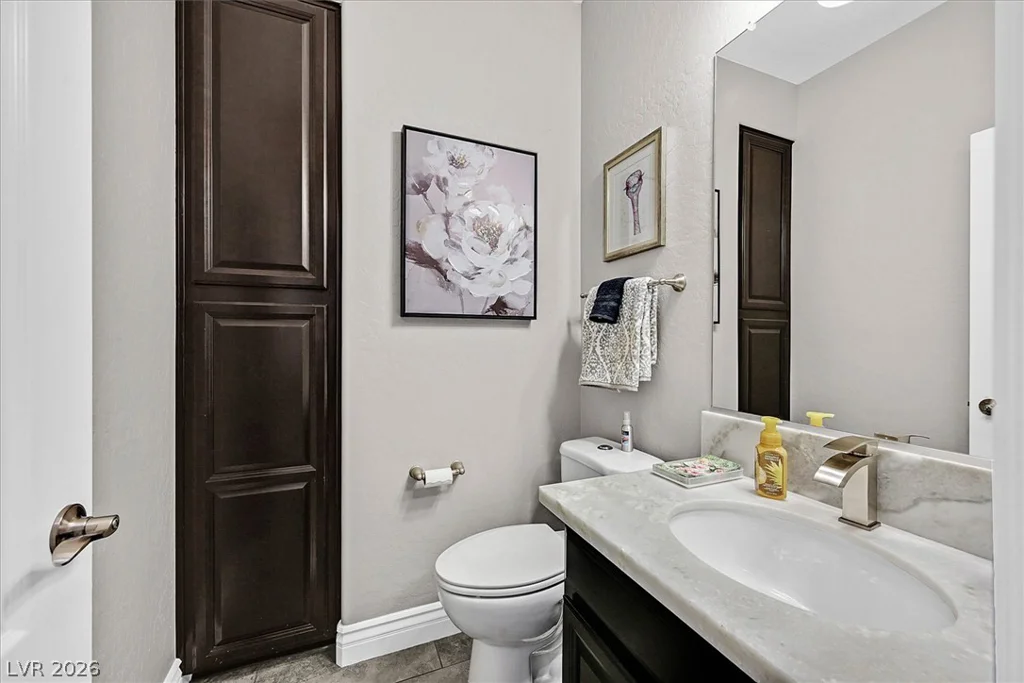 6565 Mission Crest, Las Vegas, NV 89131