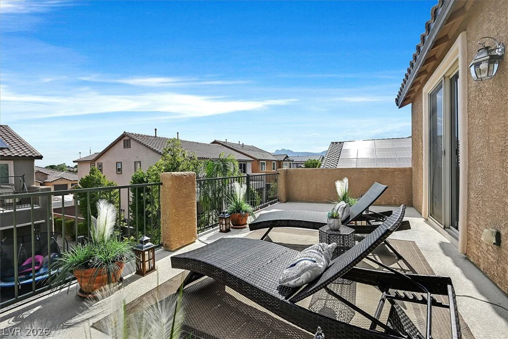 6565 Mission Crest, Las Vegas, NV 89131