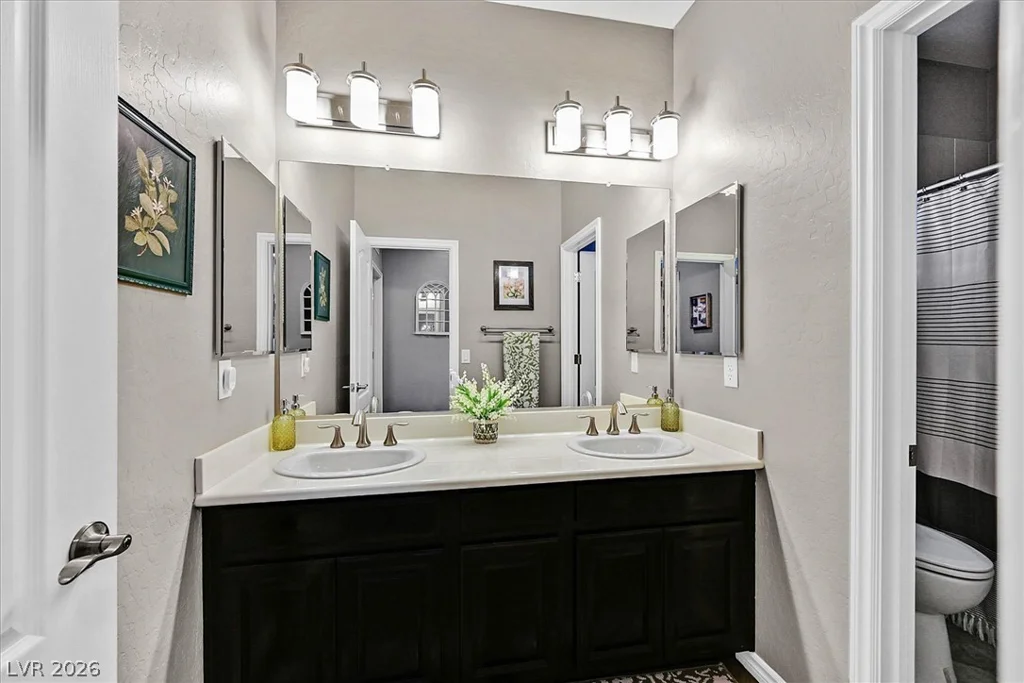 6565 Mission Crest, Las Vegas, NV 89131