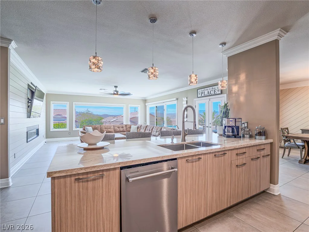1999 Oliver Springs, Henderson, NV 89052