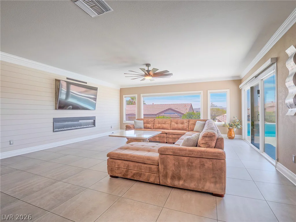 1999 Oliver Springs, Henderson, NV 89052