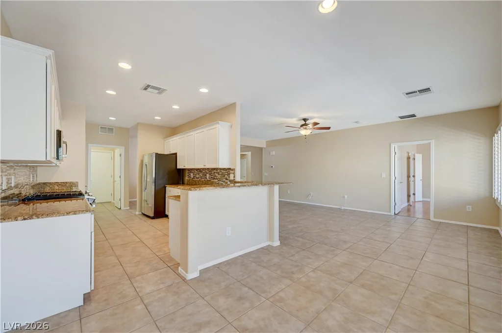 2416 Great Auk, North Las Vegas, NV 89084
