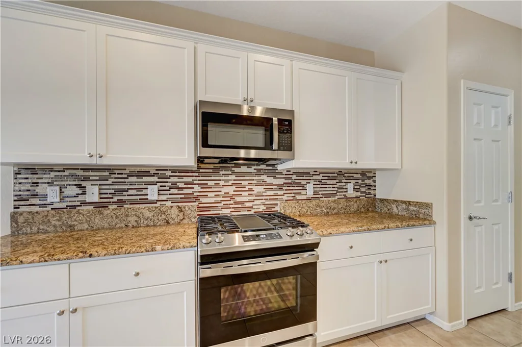 2416 Great Auk, North Las Vegas, NV 89084