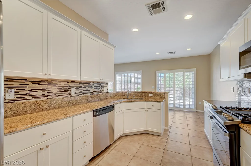 2416 Great Auk, North Las Vegas, NV 89084