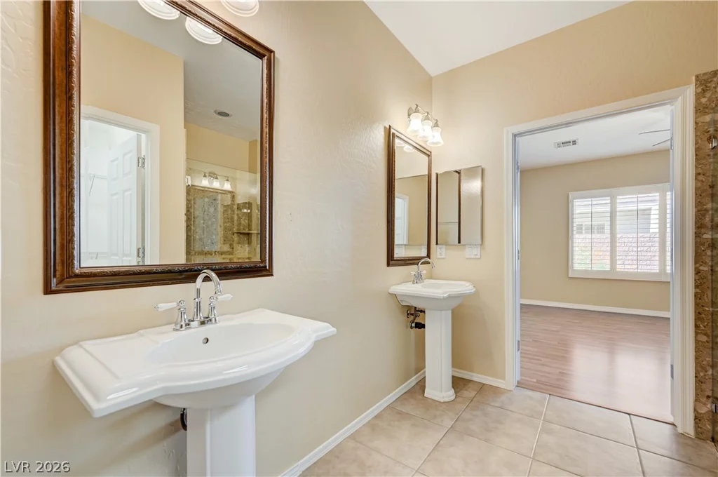 2416 Great Auk, North Las Vegas, NV 89084