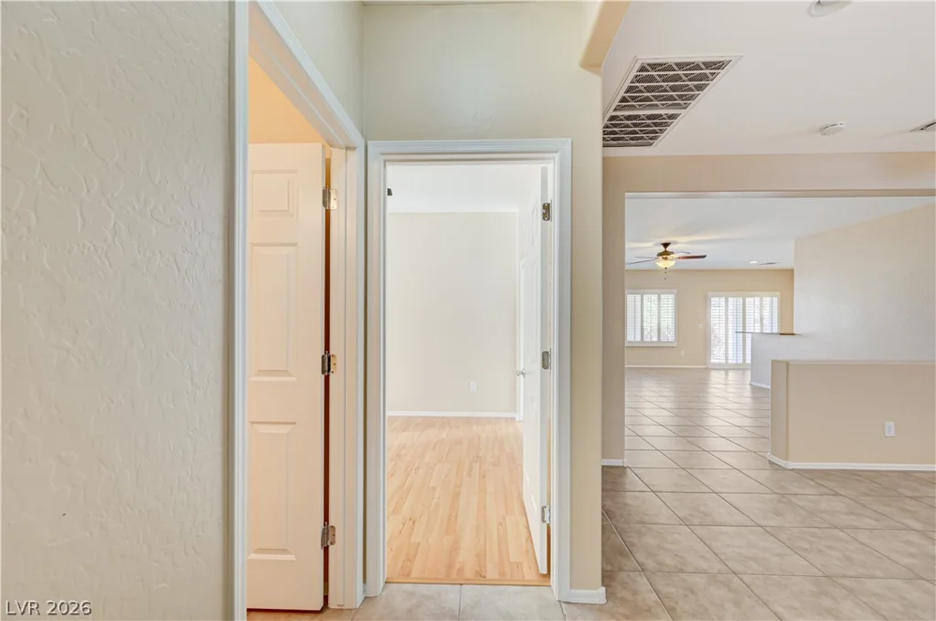 2416 Great Auk, North Las Vegas, NV 89084