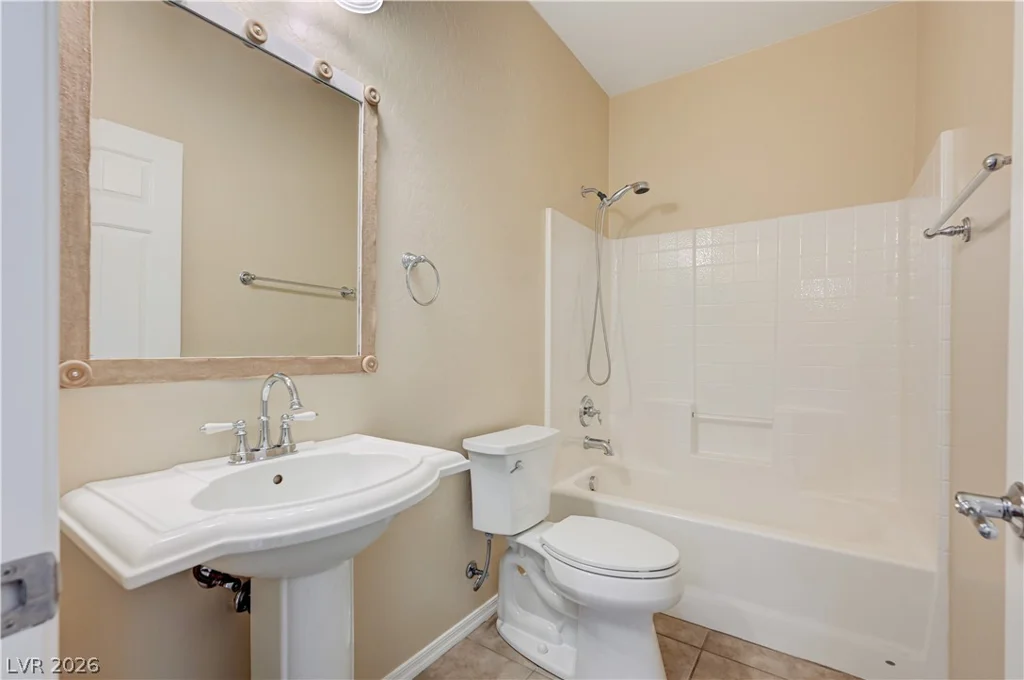 2416 Great Auk, North Las Vegas, NV 89084
