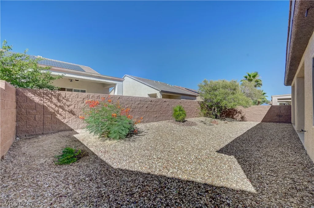 2416 Great Auk, North Las Vegas, NV 89084