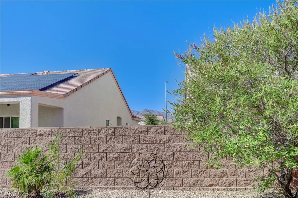 2416 Great Auk, North Las Vegas, NV 89084