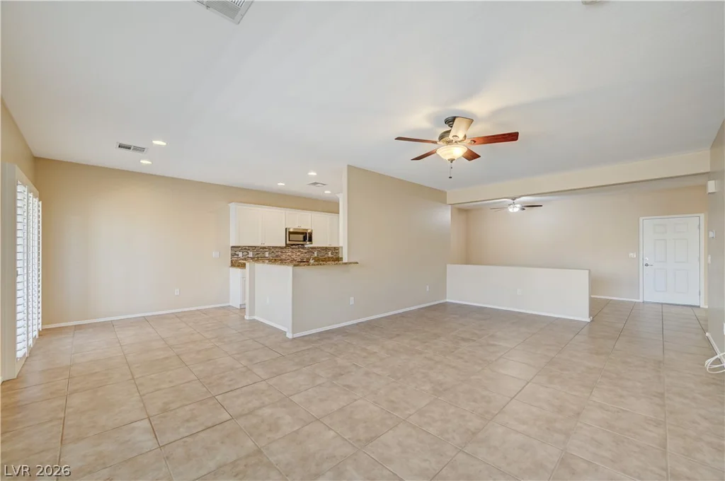 2416 Great Auk, North Las Vegas, NV 89084