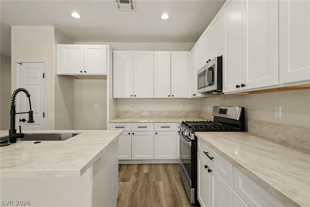 2922 Mastercraft, North Las Vegas, NV 89031