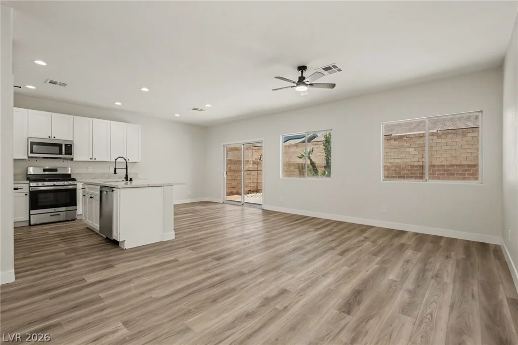 2922 Mastercraft, North Las Vegas, NV 89031